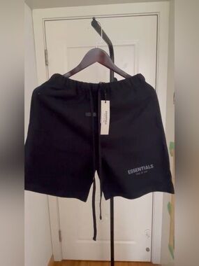 Black Essential Shorts